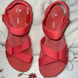 Clark’s sandals 6.5